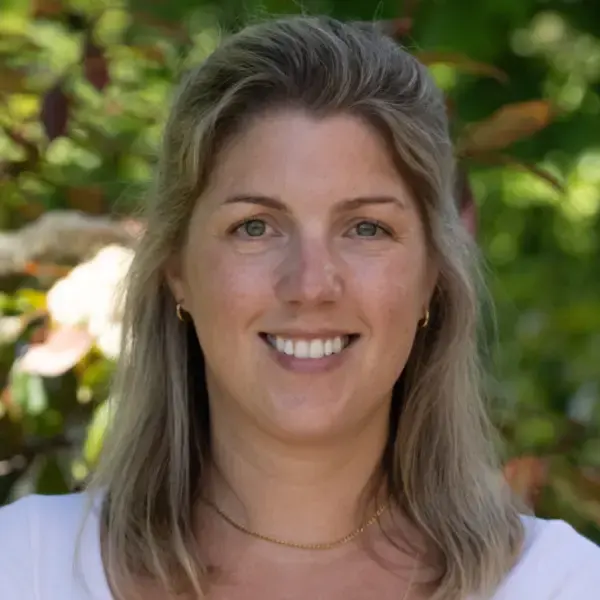 Dr Katie Clamp