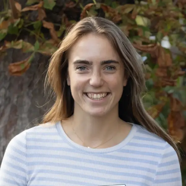 Dr. Holly Thompson